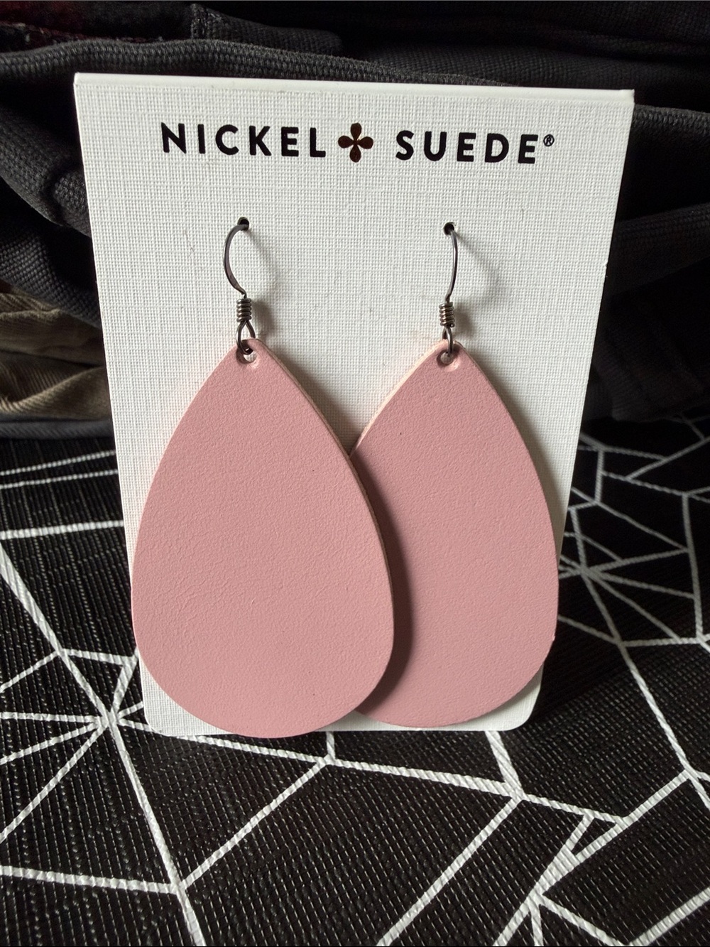Nickel & Suede Soft Rose Leather Earring - M Pink Leather Earrings NWT